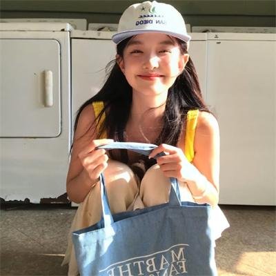 绿茵场外 海报